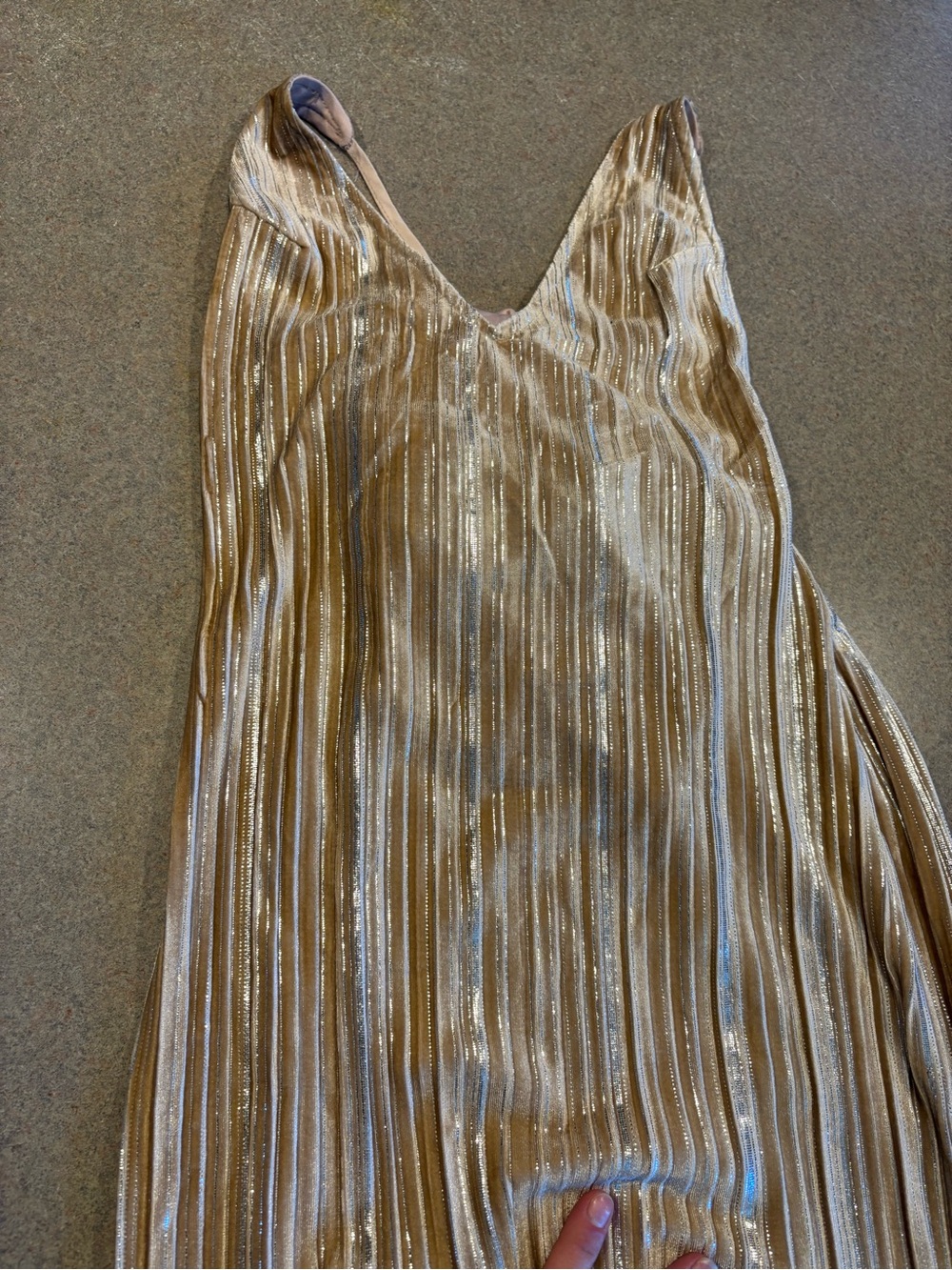 Forever 21 Metallic Gold Pleated V-Neck Maxi Dress full body length!